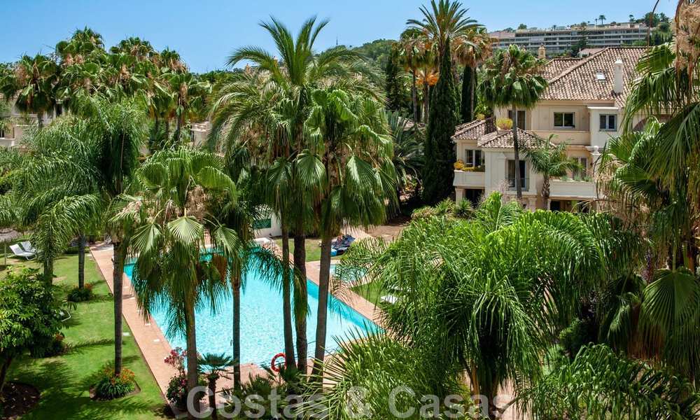 Penthouse de luxe à vendre dans un magnifique complexe de golf en première ligne à Nueva Andalucia, Marbella 42185