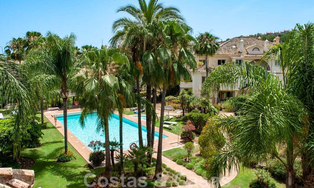 Penthouse de luxe à vendre dans un magnifique complexe de golf en première ligne à Nueva Andalucia, Marbella 42193