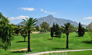 Penthouse de luxe à vendre dans un magnifique complexe de golf en première ligne à Nueva Andalucia, Marbella 42280 