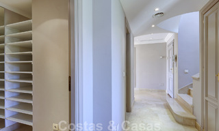 Penthouse de luxe à vendre dans un magnifique complexe de golf en première ligne à Nueva Andalucia, Marbella 51675 