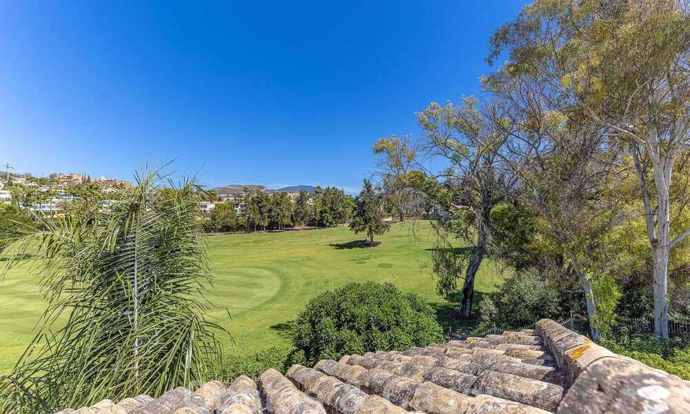 Penthouse de luxe à vendre dans un magnifique complexe de golf en première ligne à Nueva Andalucia, Marbella 51685