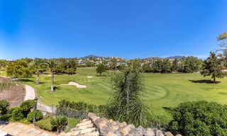 Penthouse de luxe à vendre dans un magnifique complexe de golf en première ligne à Nueva Andalucia, Marbella 51687 