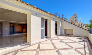 Penthouse de luxe à vendre dans un magnifique complexe de golf en première ligne à Nueva Andalucia, Marbella 51699 