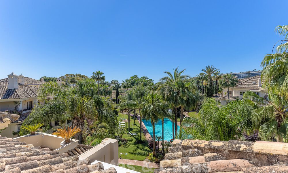 Penthouse de luxe à vendre dans un magnifique complexe de golf en première ligne à Nueva Andalucia, Marbella 51703