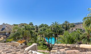Penthouse de luxe à vendre dans un magnifique complexe de golf en première ligne à Nueva Andalucia, Marbella 51703 