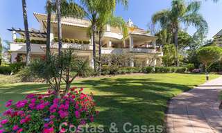 Penthouse de luxe à vendre dans un magnifique complexe de golf en première ligne à Nueva Andalucia, Marbella 51709 