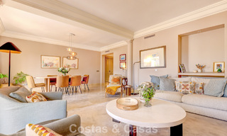 Penthouse de luxe à vendre dans un magnifique complexe de golf en première ligne à Nueva Andalucia, Marbella 796982 