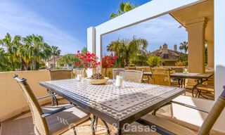 Penthouse de luxe à vendre dans un magnifique complexe de golf en première ligne à Nueva Andalucia, Marbella 796984 