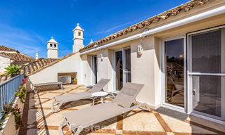 Penthouse de luxe à vendre dans un magnifique complexe de golf en première ligne à Nueva Andalucia, Marbella 797018 