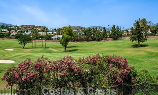Penthouse de luxe à vendre dans un magnifique complexe de golf en première ligne à Nueva Andalucia, Marbella 797031 