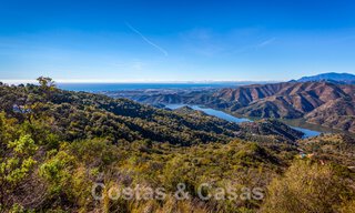 Nouveaux appartements de luxe à vendre, avec vue imprenable sur le lac, les montagnes et la côte vers Gibraltar, situés dans le paisible Istán, Costa del Sol 42595 