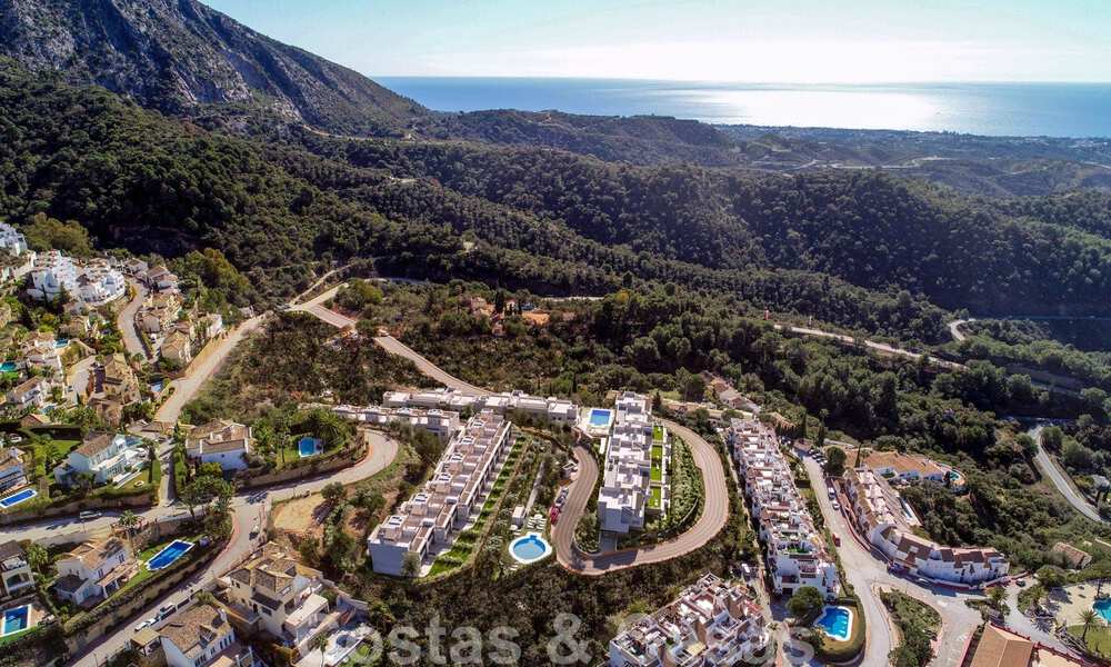 Nouveaux appartements de luxe à vendre, avec vue imprenable sur le lac, les montagnes et la côte vers Gibraltar, situés dans le paisible Istán, Costa del Sol 42605