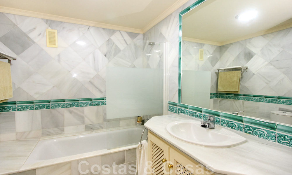 Grand appartement à vendre avec vue sur la mer à Benahavis - Marbella 42346