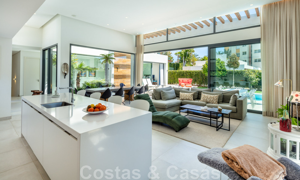 Villa moderne à vendre dans une communauté entre Marbella et Estepona 42428