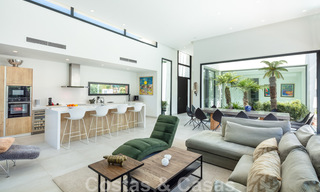 Villa moderne à vendre dans une communauté entre Marbella et Estepona 42430 