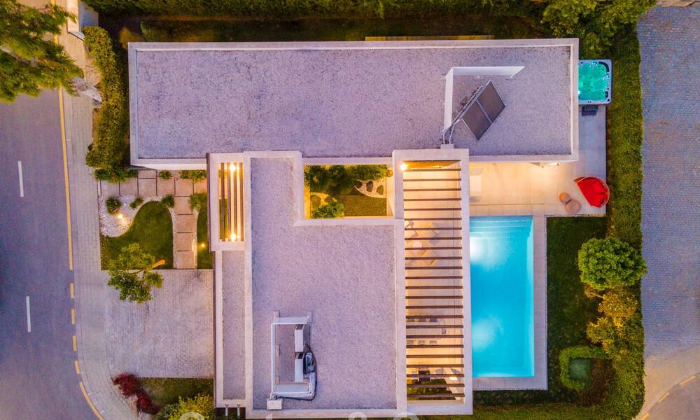 Villa moderne à vendre dans une communauté entre Marbella et Estepona 42435