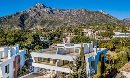 Spectaculaire penthouse moderne à vendre avec vue imprenable sur la mer dans le quartier très recherché de Sierra Blanca, sur la Golden Mile de Marbella 42688