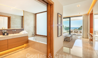 Spectaculaire penthouse moderne à vendre avec vue imprenable sur la mer dans le quartier très recherché de Sierra Blanca, sur la Golden Mile de Marbella 51503 