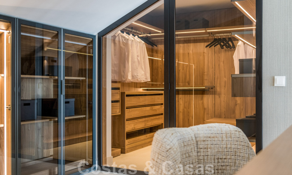 Opportunité ! Penthouse de luxe en bord de la mer à vendre dans le parc Las Dunas, Marbella - Estepona. Prêt à emménager. 43705