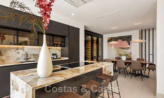 Opportunité ! Penthouse de luxe en bord de la mer à vendre dans le parc Las Dunas, Marbella - Estepona. Prêt à emménager. 43713 