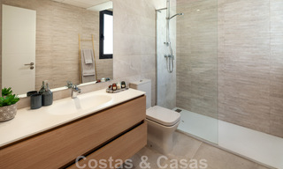 Prêts à emménager. Dernières 2 penthouses à vendre dans un style moderne dans un nouveau développement sur le New Golden Mile entre Marbella et Estepona 42536 