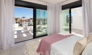 Prêts à emménager. Dernières 2 penthouses à vendre dans un style moderne dans un nouveau développement sur le New Golden Mile entre Marbella et Estepona 42539 