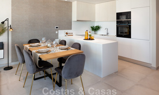 Prêts à emménager. Dernières 2 penthouses à vendre dans un style moderne dans un nouveau développement sur le New Golden Mile entre Marbella et Estepona 42542 