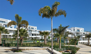 Prêts à emménager. Dernières 2 penthouses à vendre dans un style moderne dans un nouveau développement sur le New Golden Mile entre Marbella et Estepona 42547 