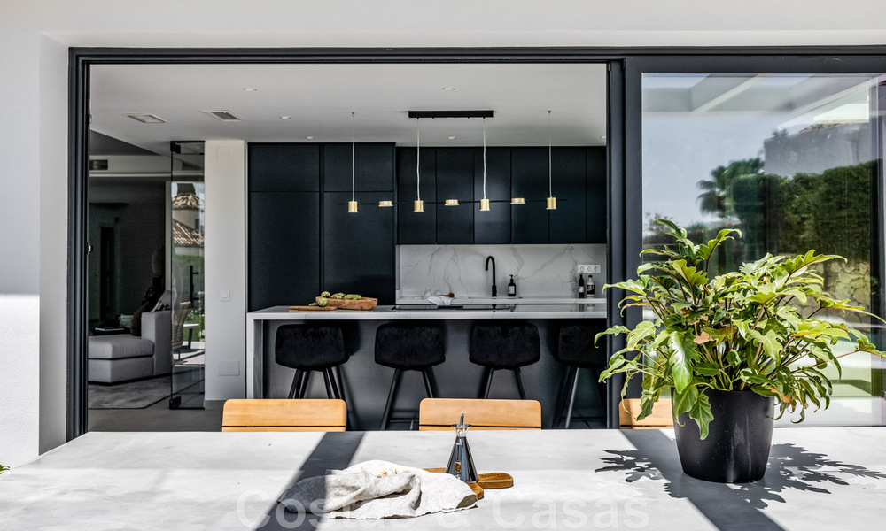 Villa méditerranéenne contemporaine de luxe à vendre avec vue sur la vallée du golf à Nueva Andalucia - Marbella 42806