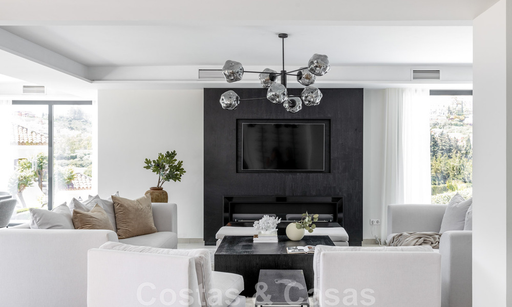 Villa méditerranéenne contemporaine de luxe à vendre avec vue sur la vallée du golf à Nueva Andalucia - Marbella 42809