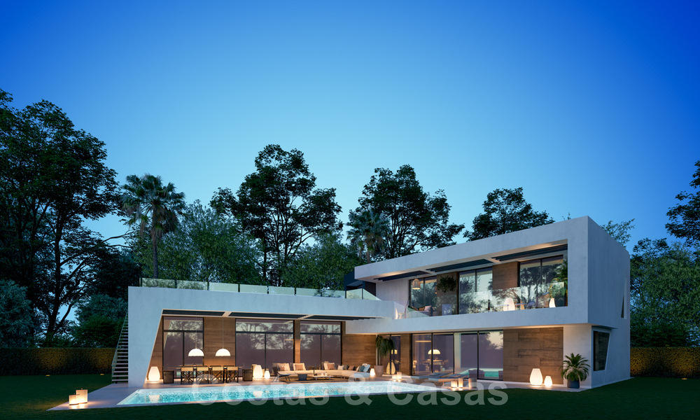 Vente d'une villa design sur plan, avec solarium, à distance de marche de la plage dans le quartier chic de Guadalmina Baja à Marbella 42571