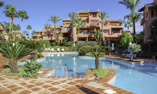 Menara Beach : appartements à vendre dans un complexe résidentiel exclusif situé en bord de mer avec vue sur la mer, sur le nouveau Golden Mile entre Marbella et Estepona 42620 