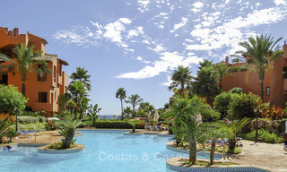 Menara Beach : appartements à vendre dans un complexe résidentiel exclusif situé en bord de mer avec vue sur la mer, sur le nouveau Golden Mile entre Marbella et Estepona 42622 