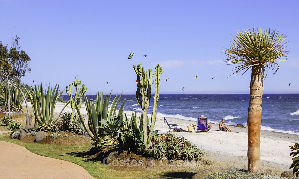 Menara Beach : appartements à vendre dans un complexe résidentiel exclusif situé en bord de mer avec vue sur la mer, sur le nouveau Golden Mile entre Marbella et Estepona 42629