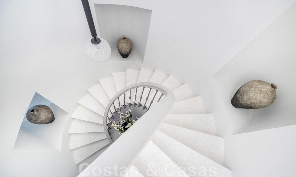 Vente d'une prestigieuse villa de luxe de style méditerranéen avec vue panoramique sur la mer à Benahavis - Marbella 43460