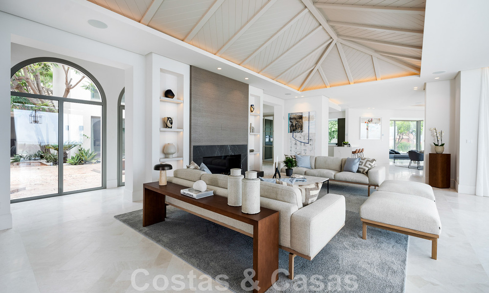Vente d'une prestigieuse villa de luxe de style méditerranéen avec vue panoramique sur la mer à Benahavis - Marbella 43470