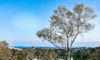 Appartement de jardin moderne et de haute qualité à vendre avec 3 chambres et des vues panoramiques sur la mer au cœur de Nueva Andalucia à Marbella 42840 