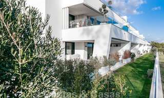 Appartement de jardin moderne et de haute qualité à vendre avec 3 chambres et des vues panoramiques sur la mer au cœur de Nueva Andalucia à Marbella 42844 
