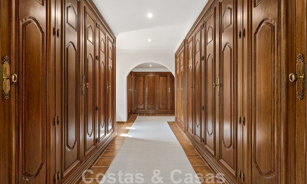 Impressionnante villa de luxe à l'architecture méditerranéenne, avec vue sur la mer, dans le quartier résidentiel recherché de Sierra Blanca, sur la Golden Mile de Marbella 42916