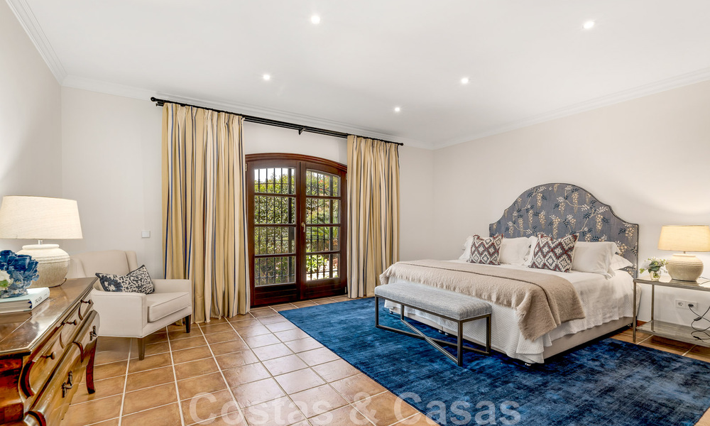 Impressionnante villa de luxe à l'architecture méditerranéenne, avec vue sur la mer, dans le quartier résidentiel recherché de Sierra Blanca, sur la Golden Mile de Marbella 42930