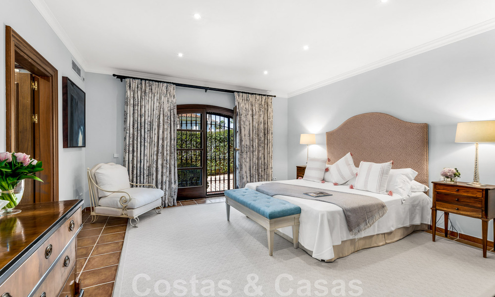 Impressionnante villa de luxe à l'architecture méditerranéenne, avec vue sur la mer, dans le quartier résidentiel recherché de Sierra Blanca, sur la Golden Mile de Marbella 42931