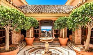 Impressionnante villa de luxe à l'architecture méditerranéenne, avec vue sur la mer, dans le quartier résidentiel recherché de Sierra Blanca, sur la Golden Mile de Marbella 42933 