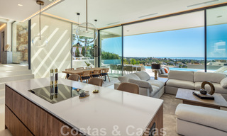 Villa de luxe de style contemporain à vendre avec vue sur la mer dans la vallée du golf de Nueva Andalucia à Marbella 43297 