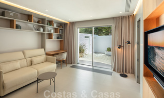 Charmante villa de luxe moderne à vendre dans une prestigieuse communauté résidentielle située sur le Golden Mile de Marbella 43267 