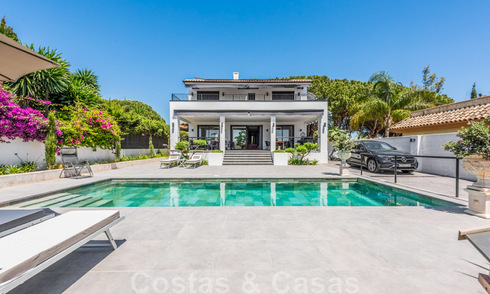 Villa contemporaine économe en énergie à vendre avec vue sur la mer dans un quartier résidentiel recherché près de Rio Real et de la ville de Marbella 43259