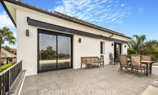 Villa contemporaine économe en énergie à vendre avec vue sur la mer dans un quartier résidentiel recherché près de Rio Real et de la ville de Marbella 57703 