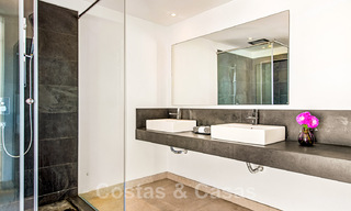 Villa contemporaine de luxe à vendre, située en position élevée avec vue panoramique sur la mer, à Marbella Est 43824 