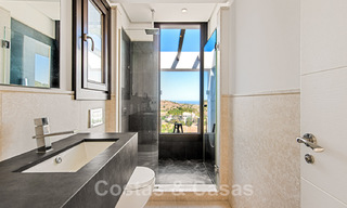 Villa contemporaine de luxe à vendre, située en position élevée avec vue panoramique sur la mer, à Marbella Est 43834 