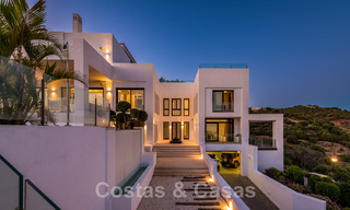 Villa contemporaine de luxe à vendre, située en position élevée avec vue panoramique sur la mer, à Marbella Est 43857 