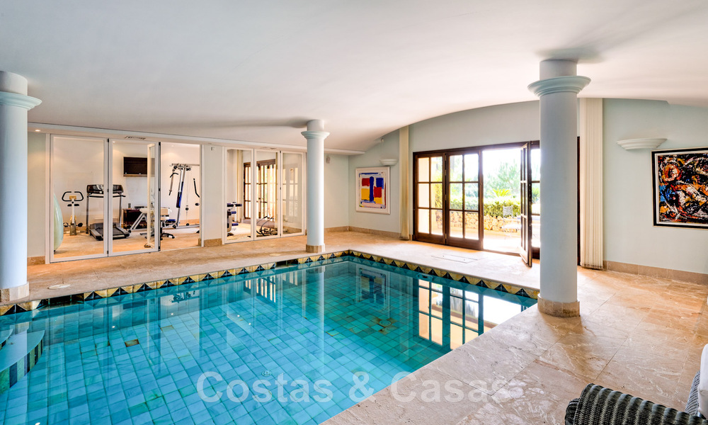 Spacieuse villa méditerranéenne à vendre avec vue sur la mer dans le Resort La Zagaleta à Marbella - Benahavis 43960